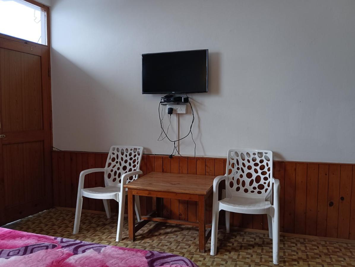 Roop Mountain Homestay Manāli Екстериор снимка