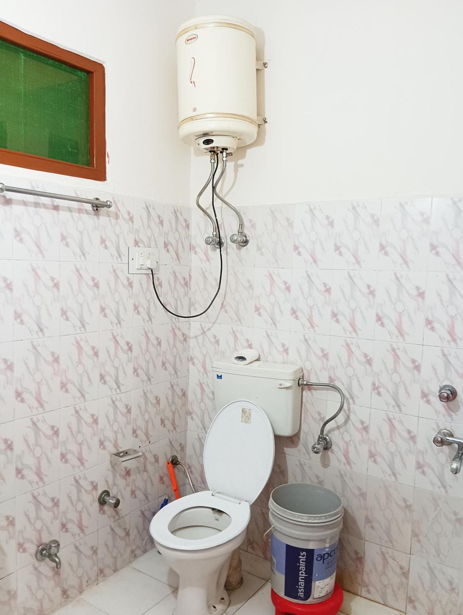 Roop Mountain Homestay Manāli Екстериор снимка